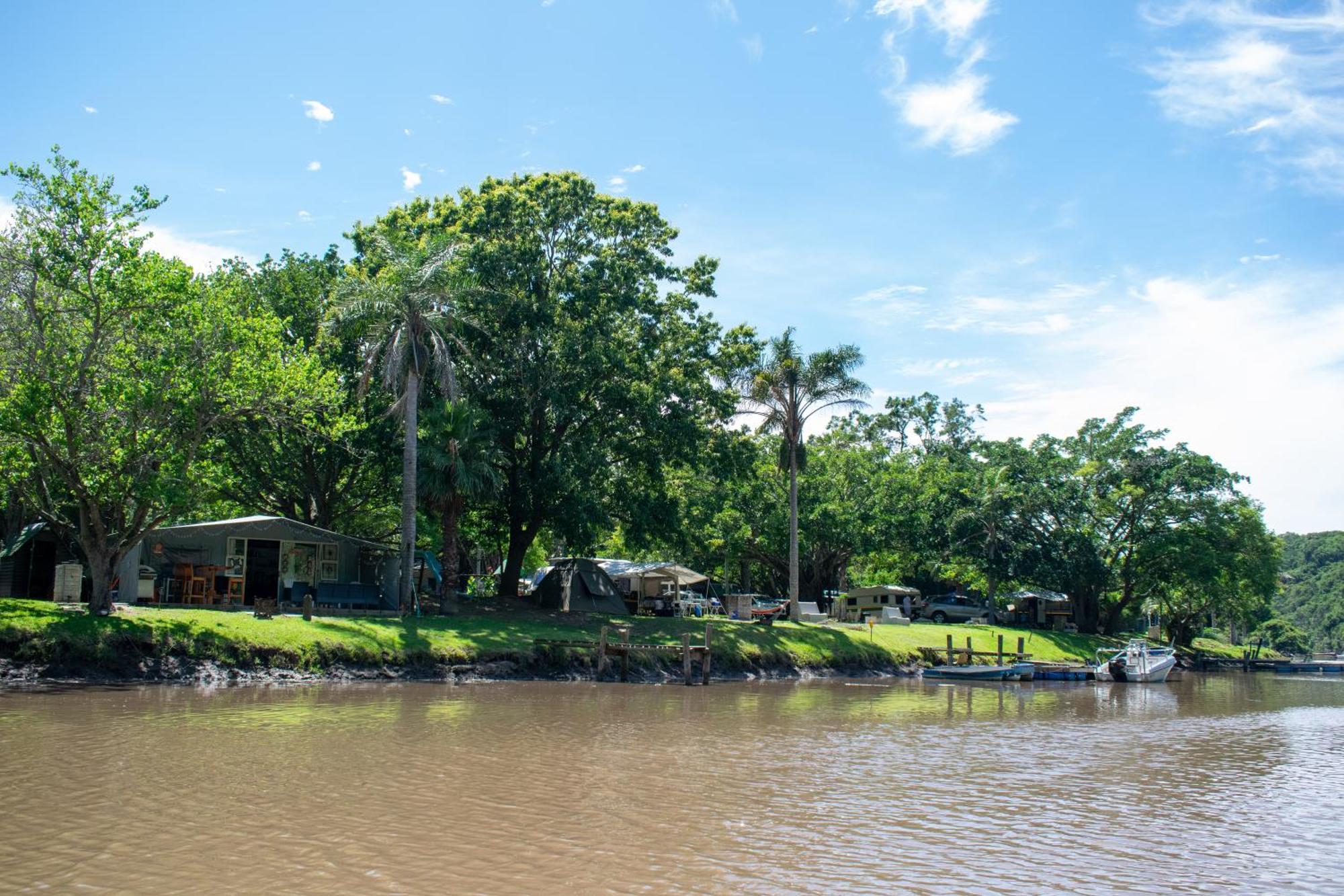 Areena Riverside Resort Kwelera Kültér fotó