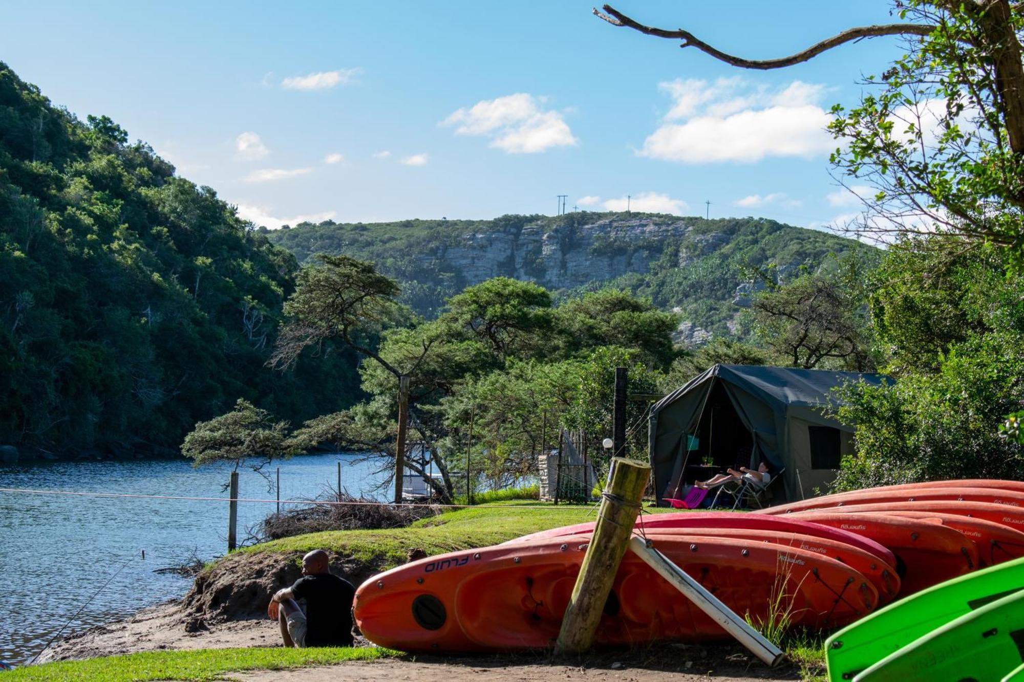 Areena Riverside Resort Kwelera Kültér fotó