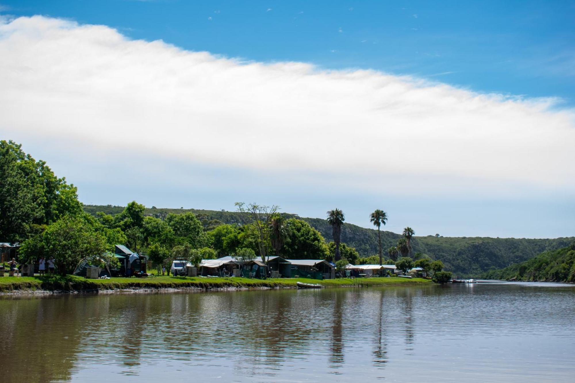 Areena Riverside Resort Kwelera Kültér fotó