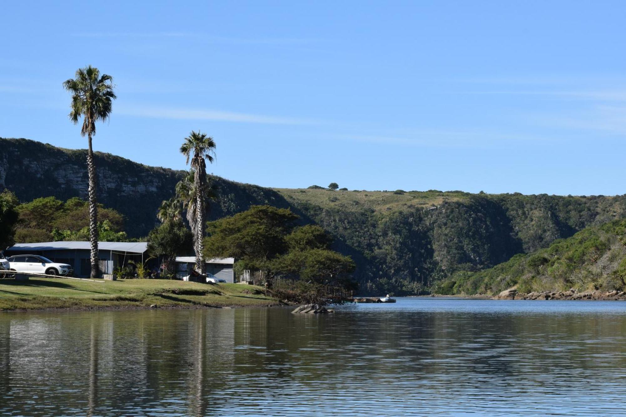 Areena Riverside Resort Kwelera Kültér fotó