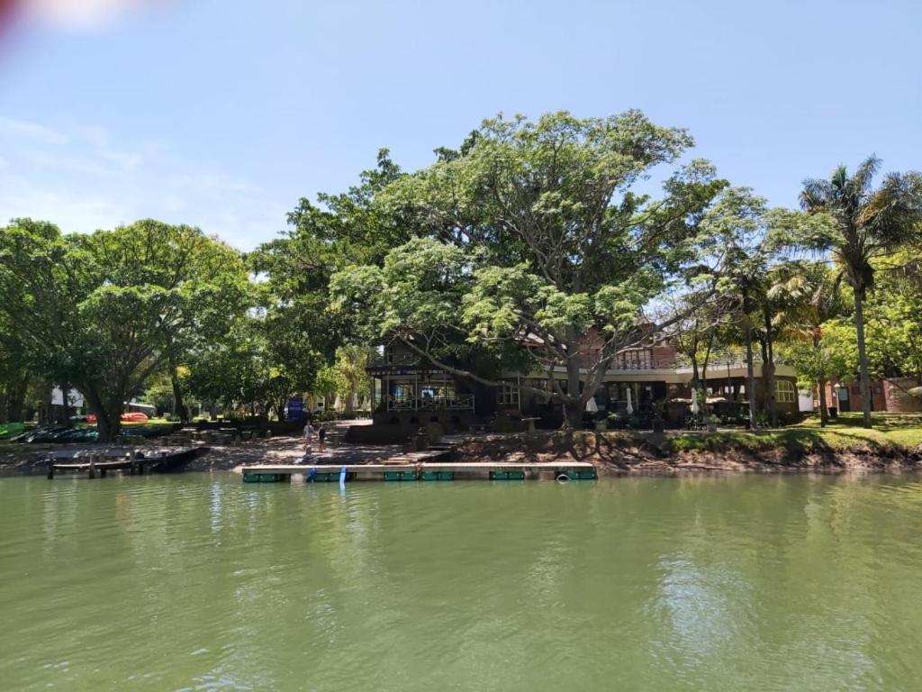 Areena Riverside Resort Kwelera Kültér fotó