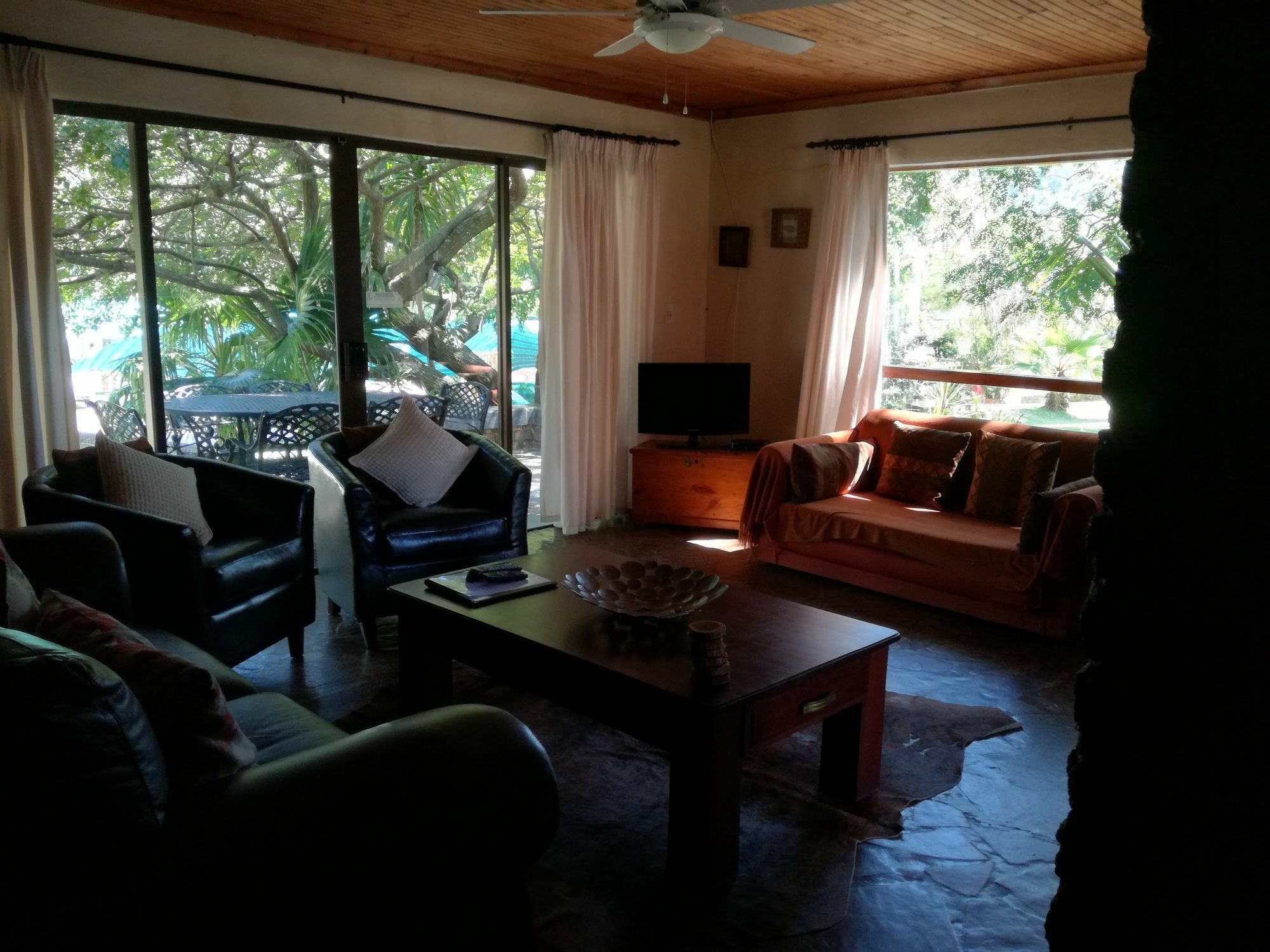 Areena Riverside Resort Kwelera Kültér fotó